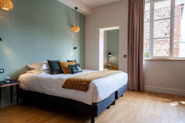 Chambre L’Invitation Au Voyage Honfleur · → Hôtel Honfleur Normandie