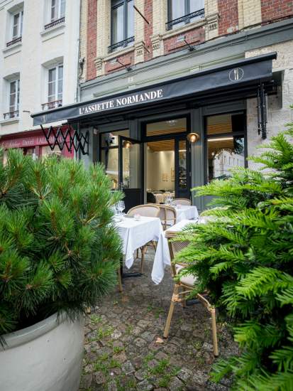 terrasse Restaurant L'Assiette Normande Honfleur