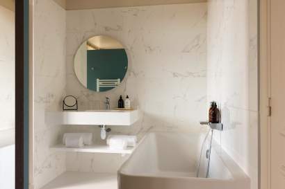 Room L’Invitation Au Voyage Honfleur · Romantic Hotel Normandy