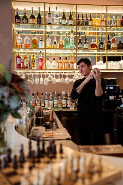 Cocktail Bar Honfleur · → Hotel Honfleur Normandy