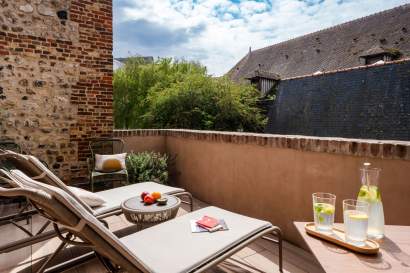 Room L’Invitation Au Voyage Honfleur · Hotel Honfleur Normandy