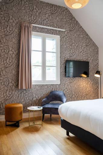 Room L’Invitation Au Voyage Honfleur · Romantic Hotel Normandy